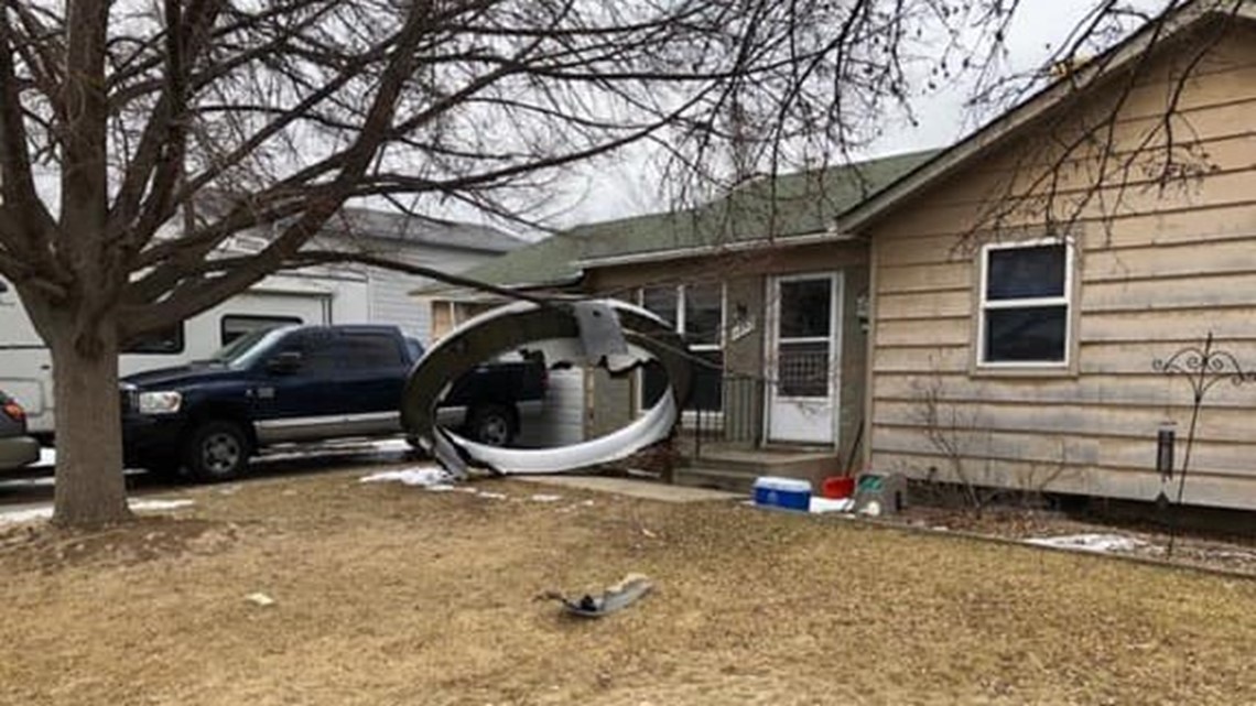 Plane debris falls from sky on Broomfield, Colorado neighborhoods - Vimarsana News