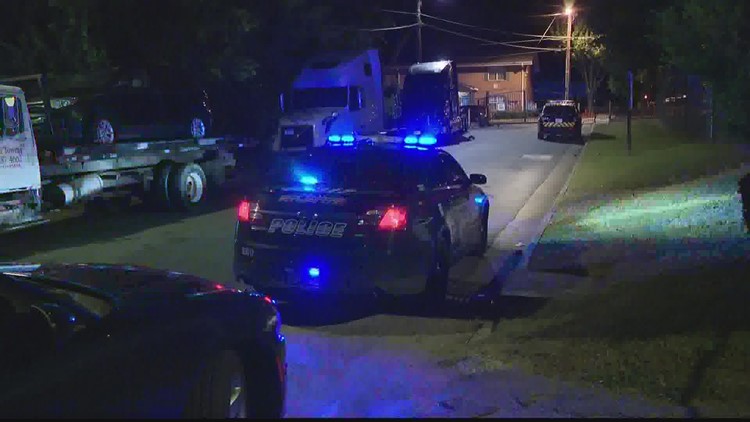 1 killed, another injured after Steele Avenue apartment shooting in southwest Atlanta