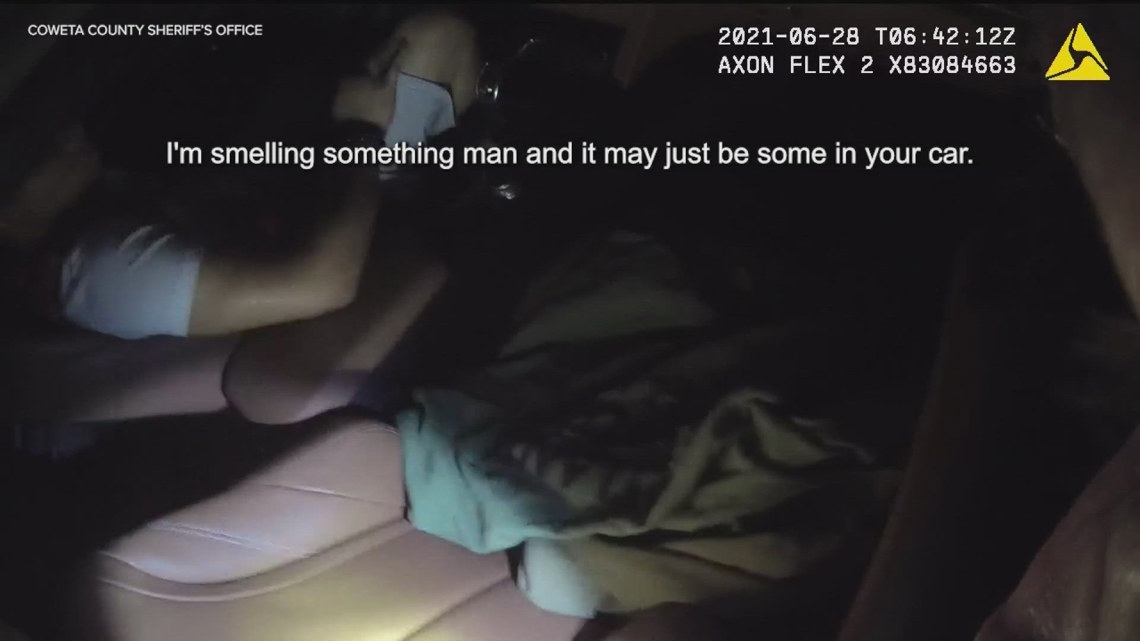 Bodycam video shows 2021 DUI arrest for APD officer now at center of ...