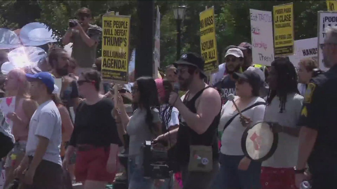 Immigration protest held in metro Atlanta | 11alive.com