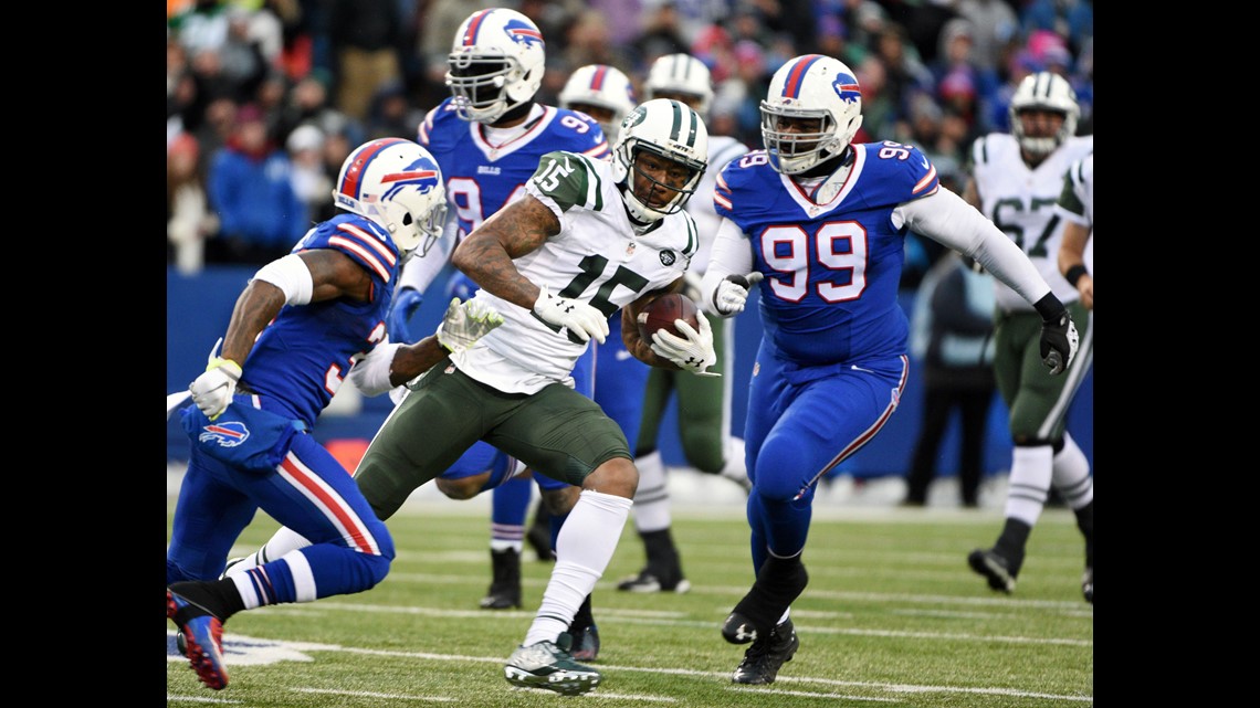 Jets receiver set for NY trial over assault claim