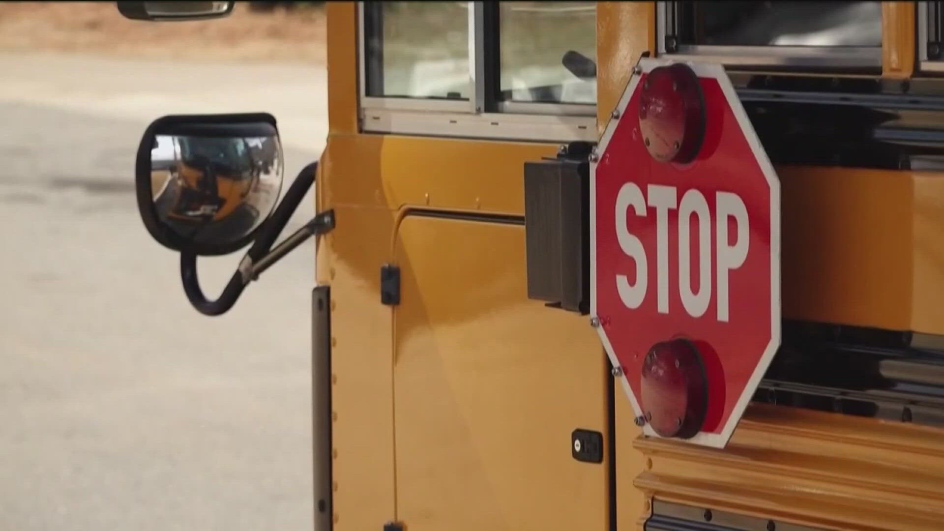 The incident started when an unknown individual entered the bus despite the driver’s attempts to block access.