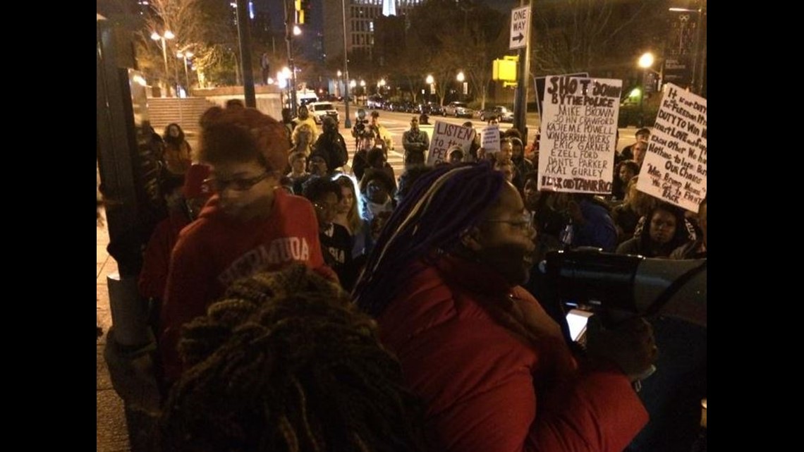 Demonstrators in Atlanta protest Eric Garner grand jury decision ...