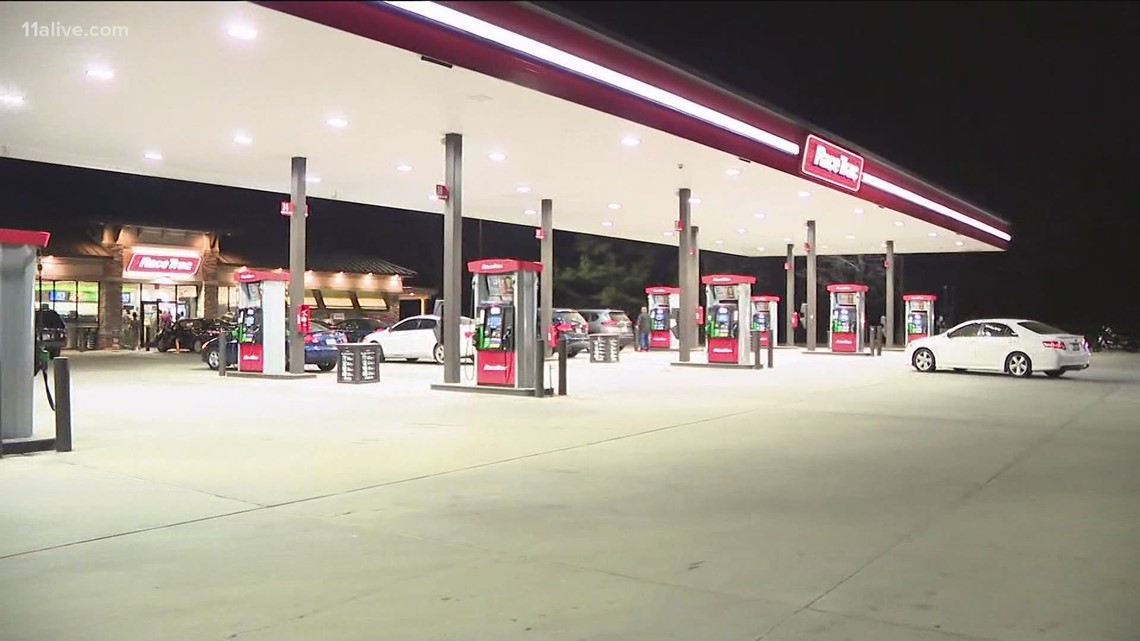 Deadly Austell shooting leads to crash at RaceTrac gas station