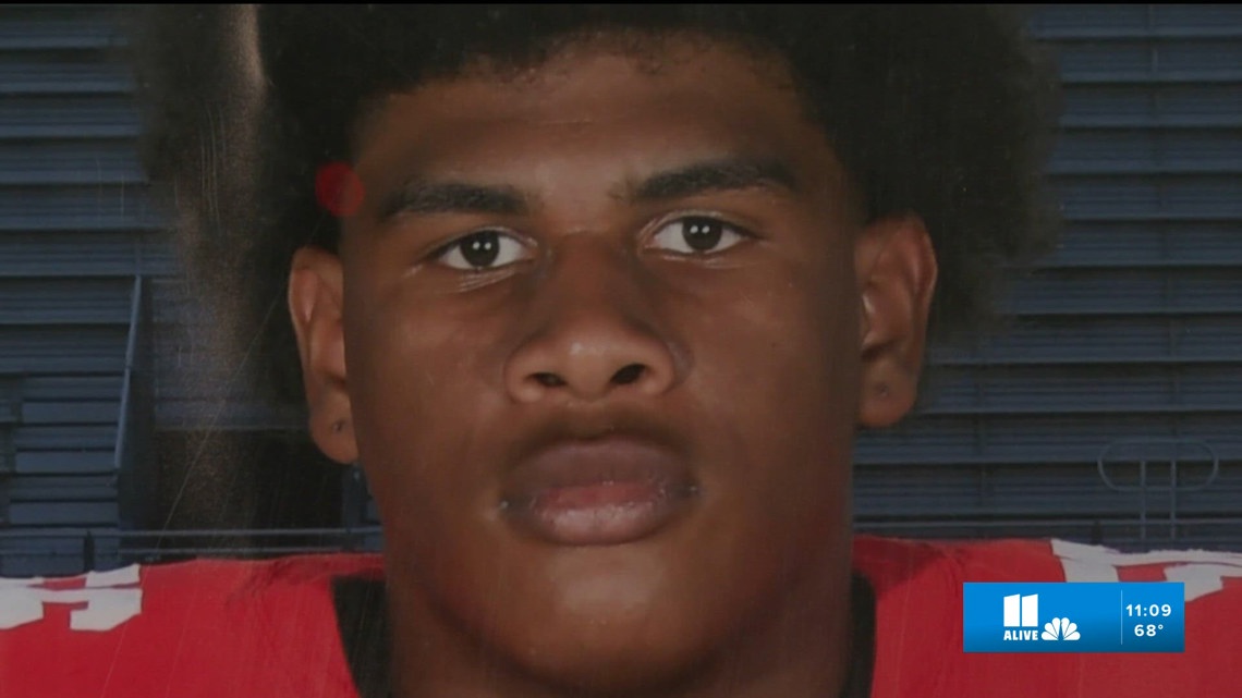 Loganville mom, head coach mourn loss of beloved 16-year-old football player after rare illness