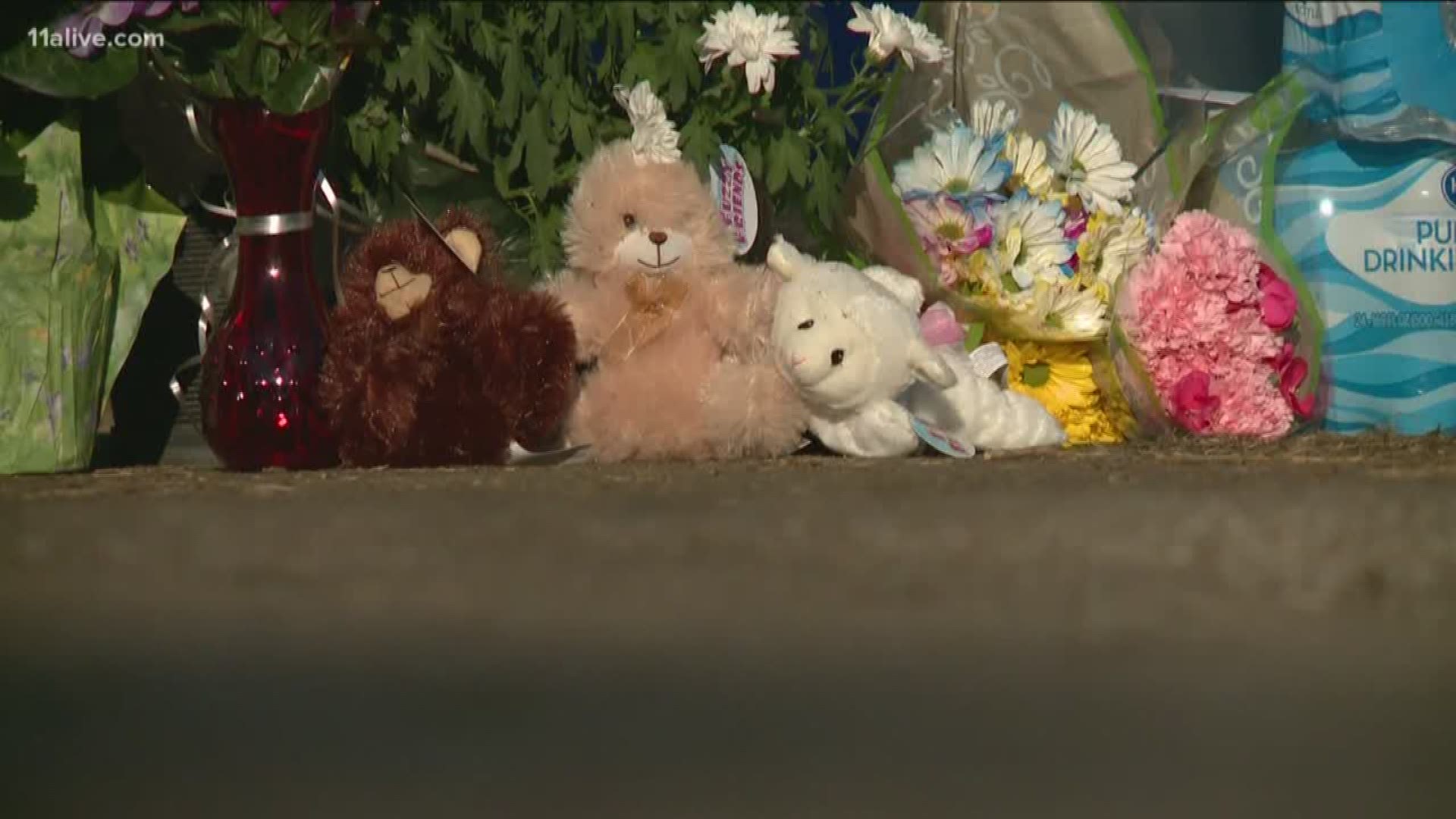 As locals build a makeshift memorial to the victims of a deadly SWAT standoff shooting, the details of the tragedy are only becoming a little clearer.