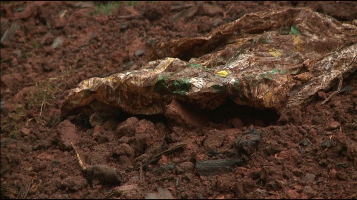 Giant Sink Holes Opening Up In Alpharetta Neighborhood For Strange 