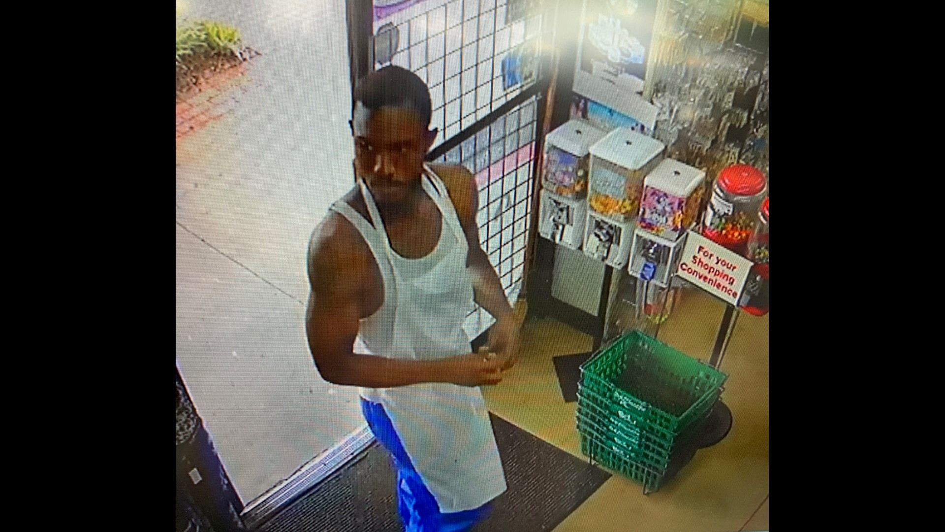 Police: Suspect reached over counter, snatched money from cash register ...