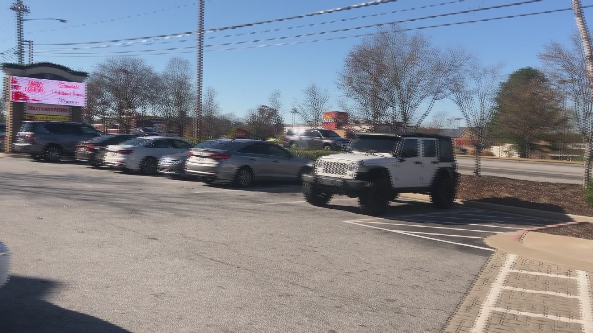 Video of shopping center of Highway 41 and Pharrs Road in Snellville.