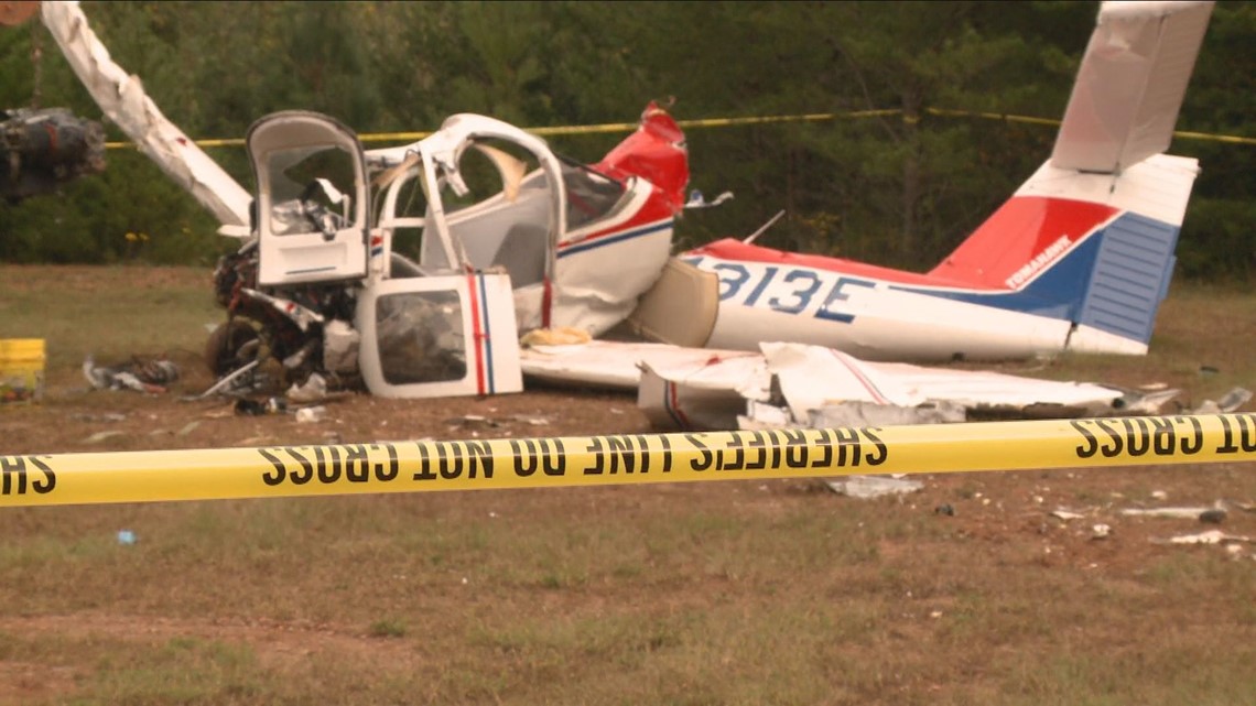 Lawsuit: Flight school allowed student to begin fatal flight on low ...