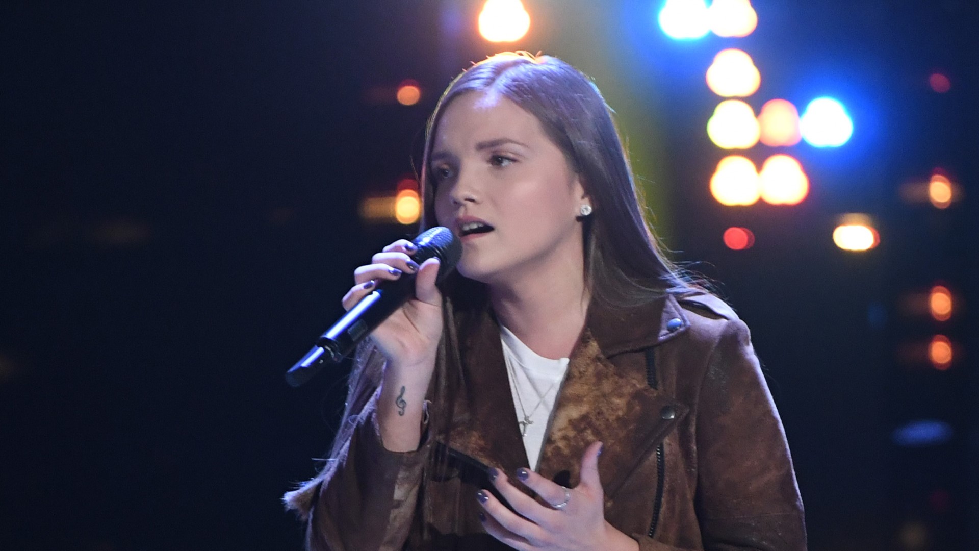 2 contestants crowned finalists on The Voice