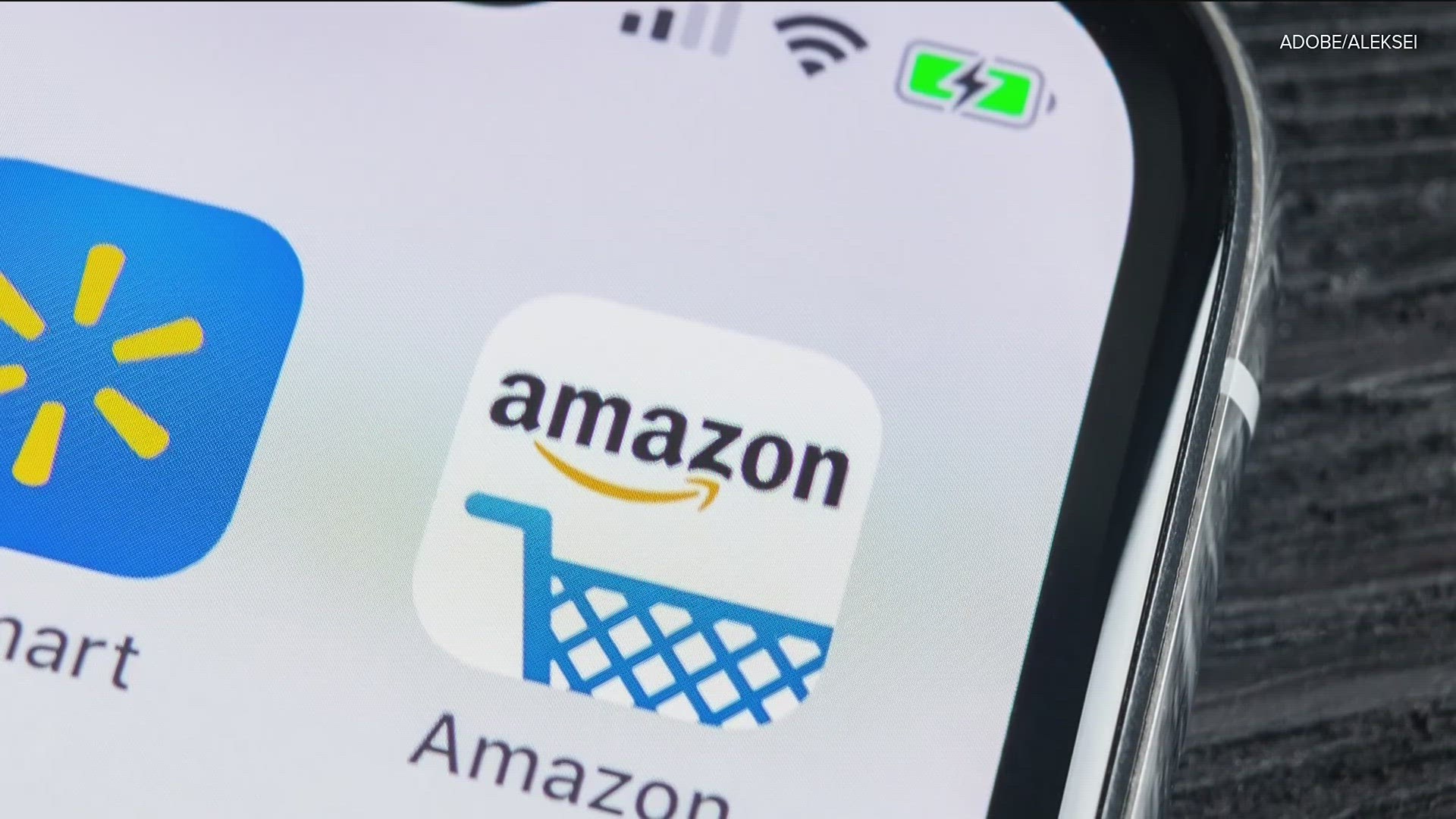 Many say they're getting text alerts saying their Amazon account has been locked.