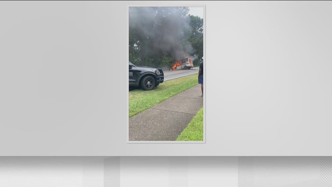USPS truck catches fire in Riverdale | 11alive.com