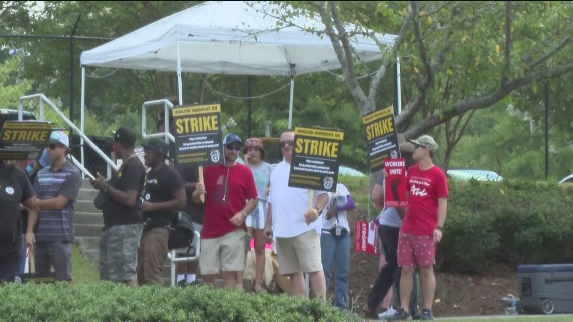 Amazon workers push to unionize East Point facility - Vimarsana News