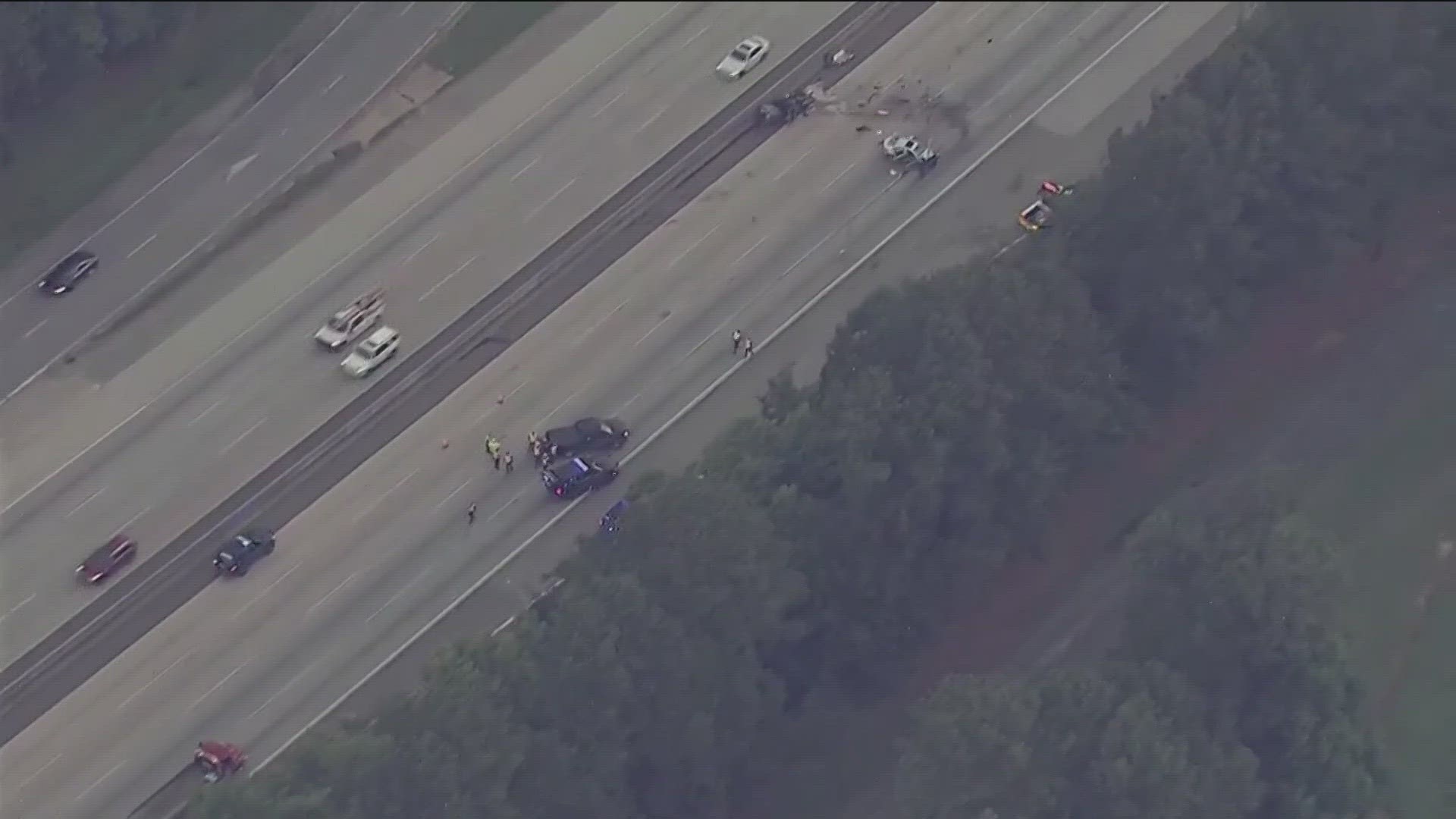 Deadly crash on GA 400 in Roswell