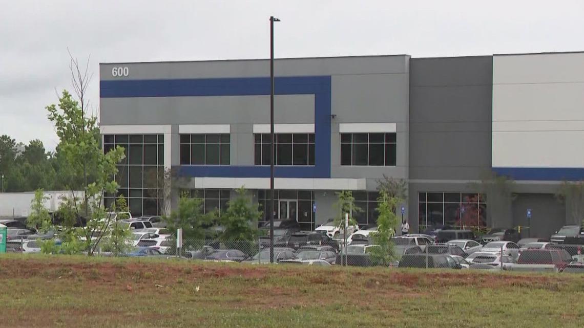 Worker dies at Palmetto USPS distribution center, fourth death at facility in last two years