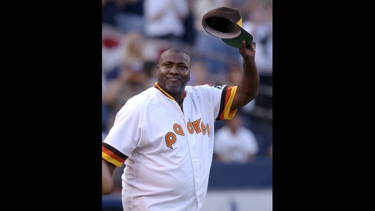 Tony Gwynn's family sues tobacco industry over star's death