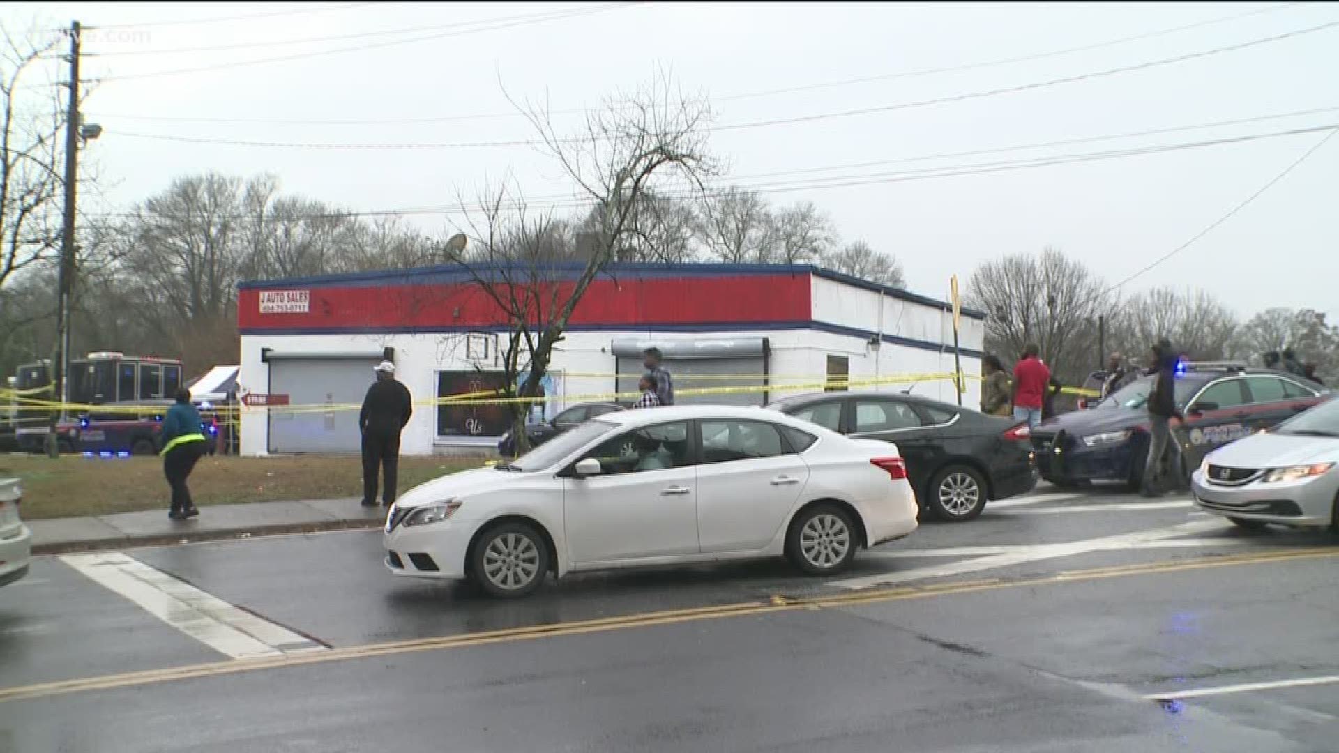 2 men found shot to death inside car on Atlanta's west side | 11alive.com