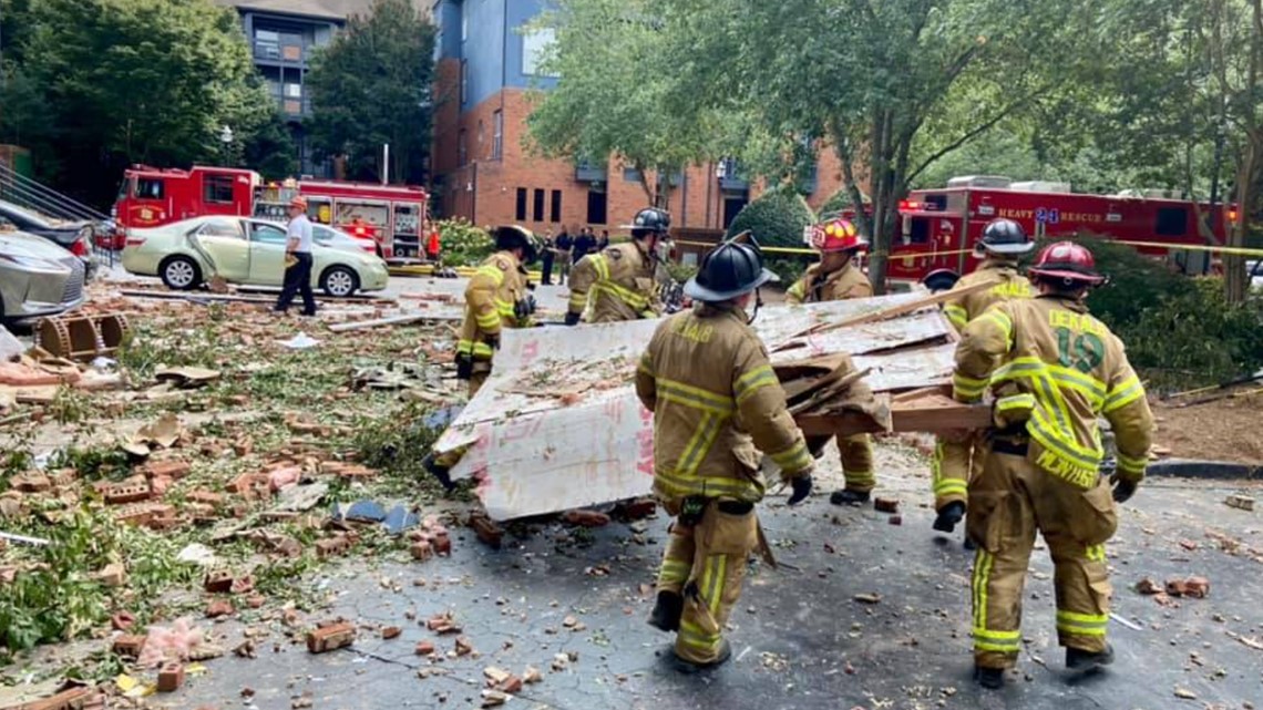 Dunwoody apartment explosion, residents react