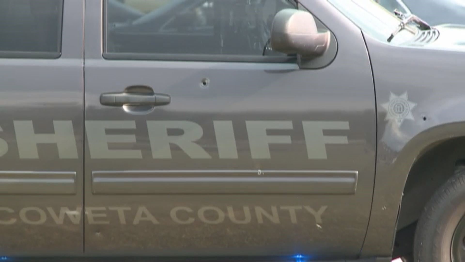 Man shot and killed after firing at deputies in Coweta County | 11alive.com