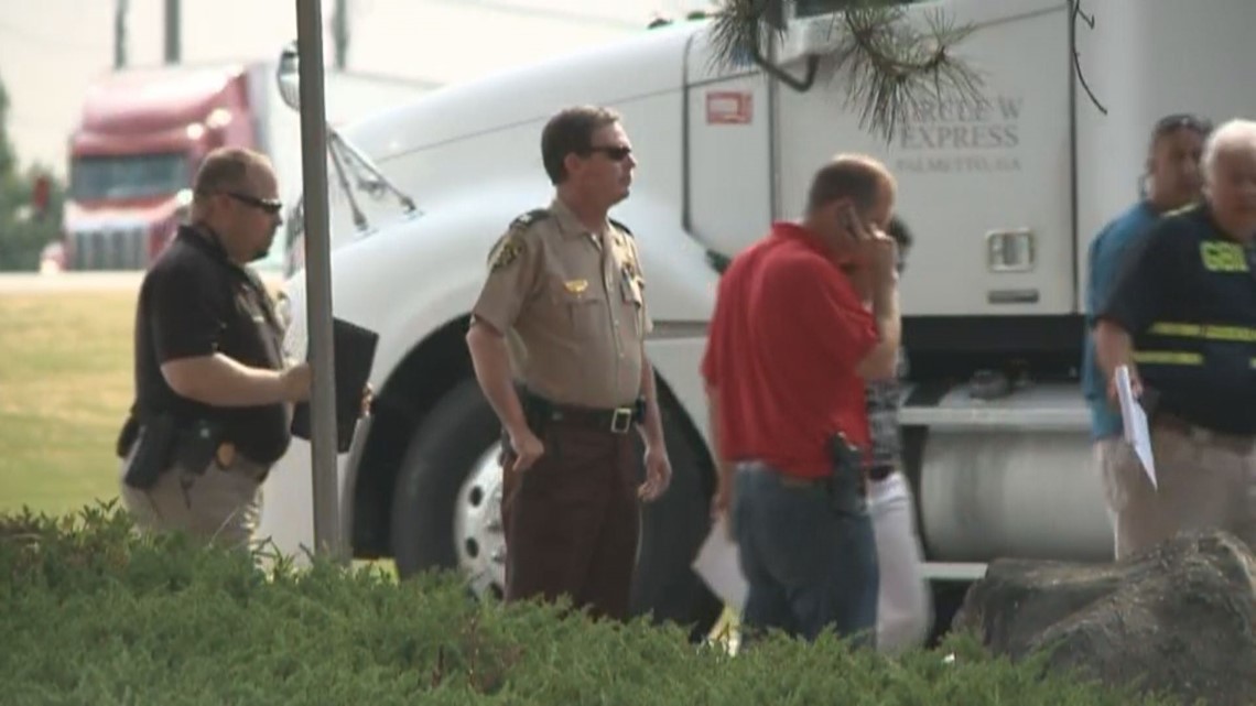 Man shot and killed after firing at deputies in Coweta County | 11alive.com
