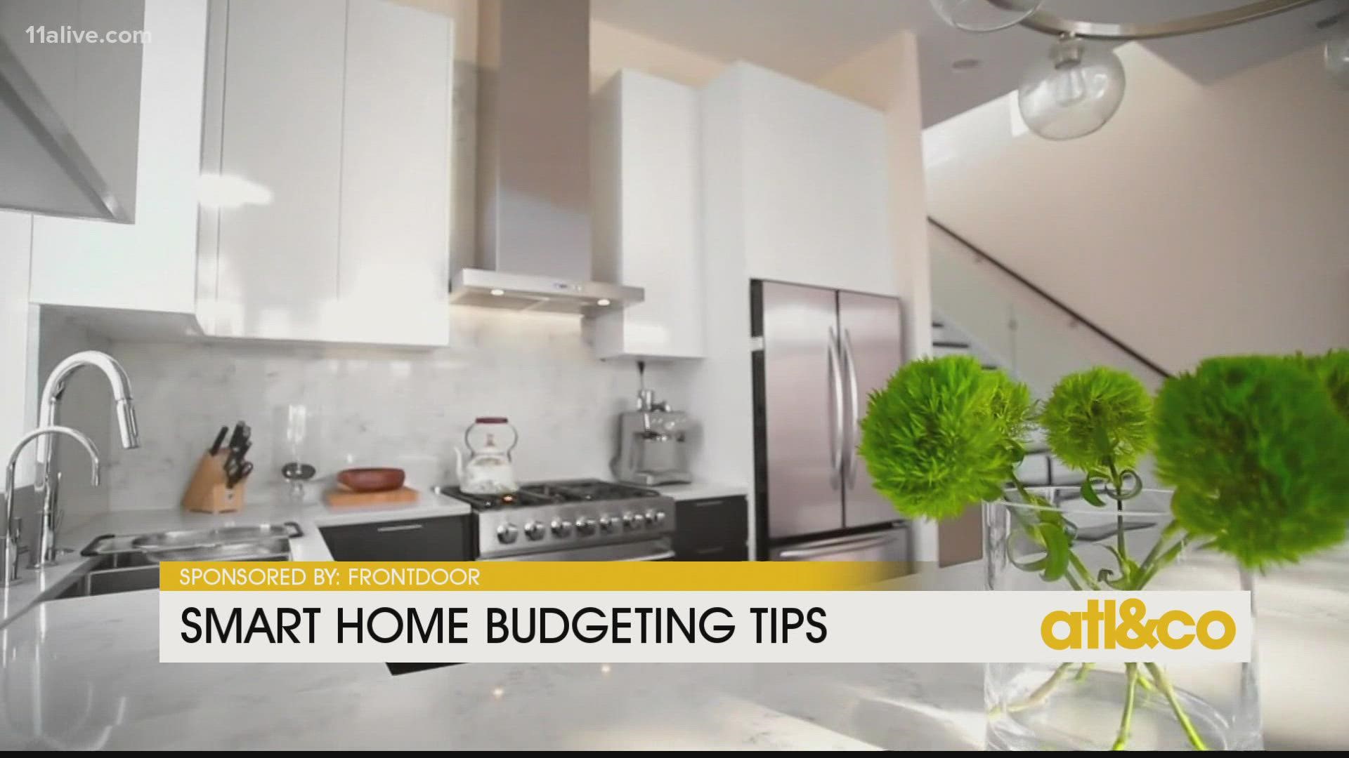 A personal finance expert shares budgeting tips for the new year with Frontdoor.
