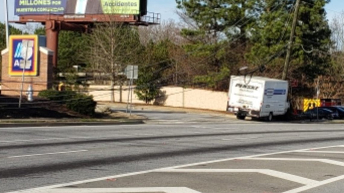 Accident On Lawrenceville Highway In Lilburn Also Cuts Power 11alive Com