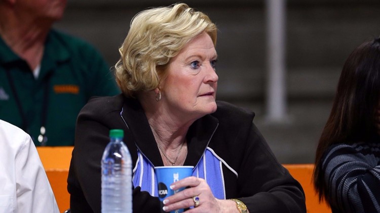 Pat Summitt family: 'Past few days have been difficult' for legendary