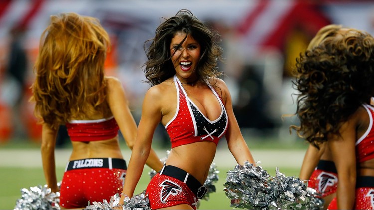 The Atlanta Falcons cheerleaders perform during the game against the  News Photo - Getty Images