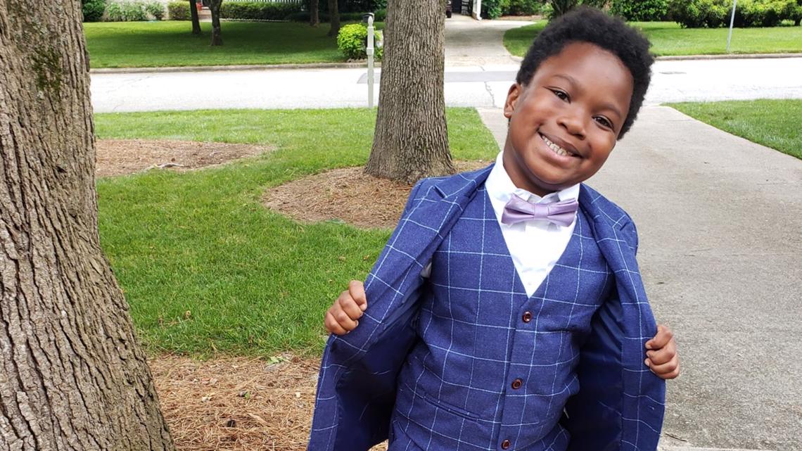 Babysitter prom date goes viral | 11alive.com