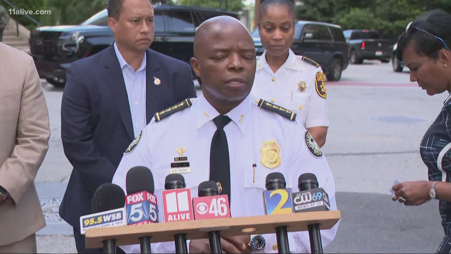 APD Chief Rodney Bryant speaks on police officer shot near Peachtree ...