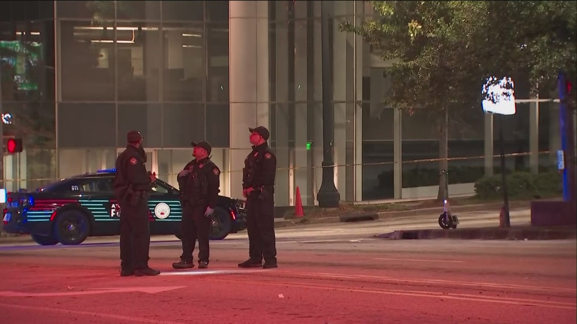 Atlanta Police respond to scene Downtown overnight | 11alive.com