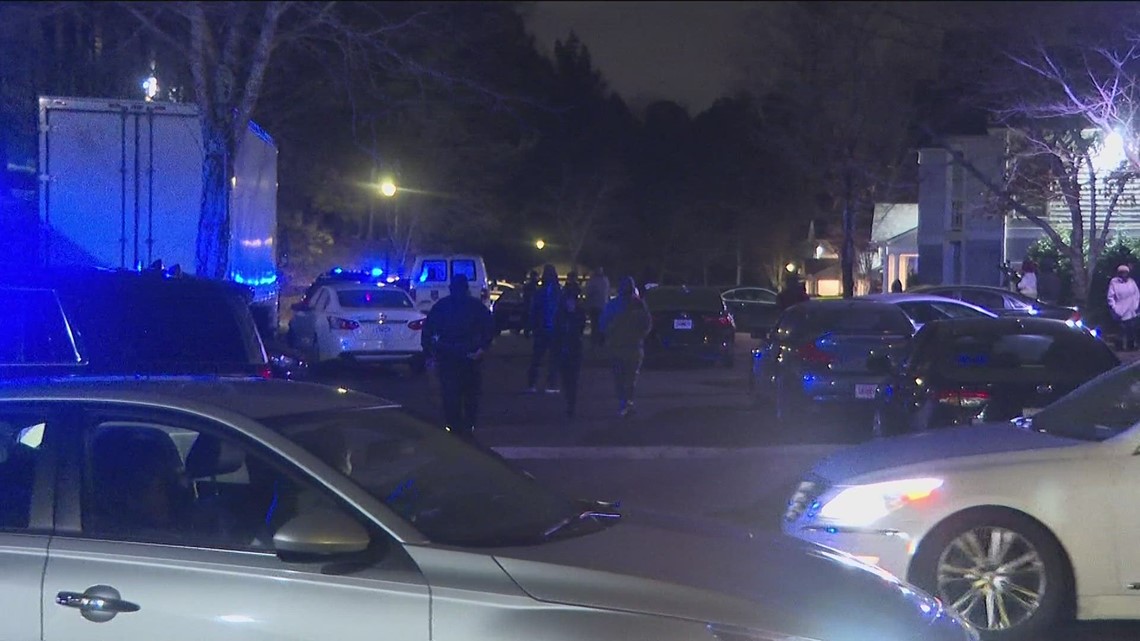 23-year-old shot in chest, killed after fight at DeKalb County ...