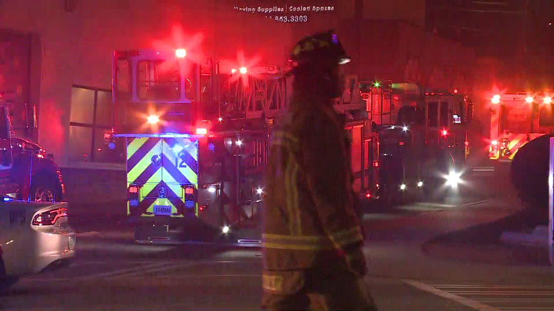 Fire at Paris on Ponce crews responding