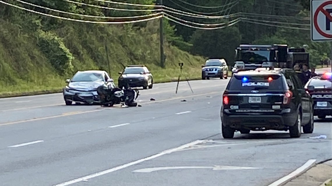 Highway 138 at Embassy Trace blocked; Deadly crash | 11alive.com