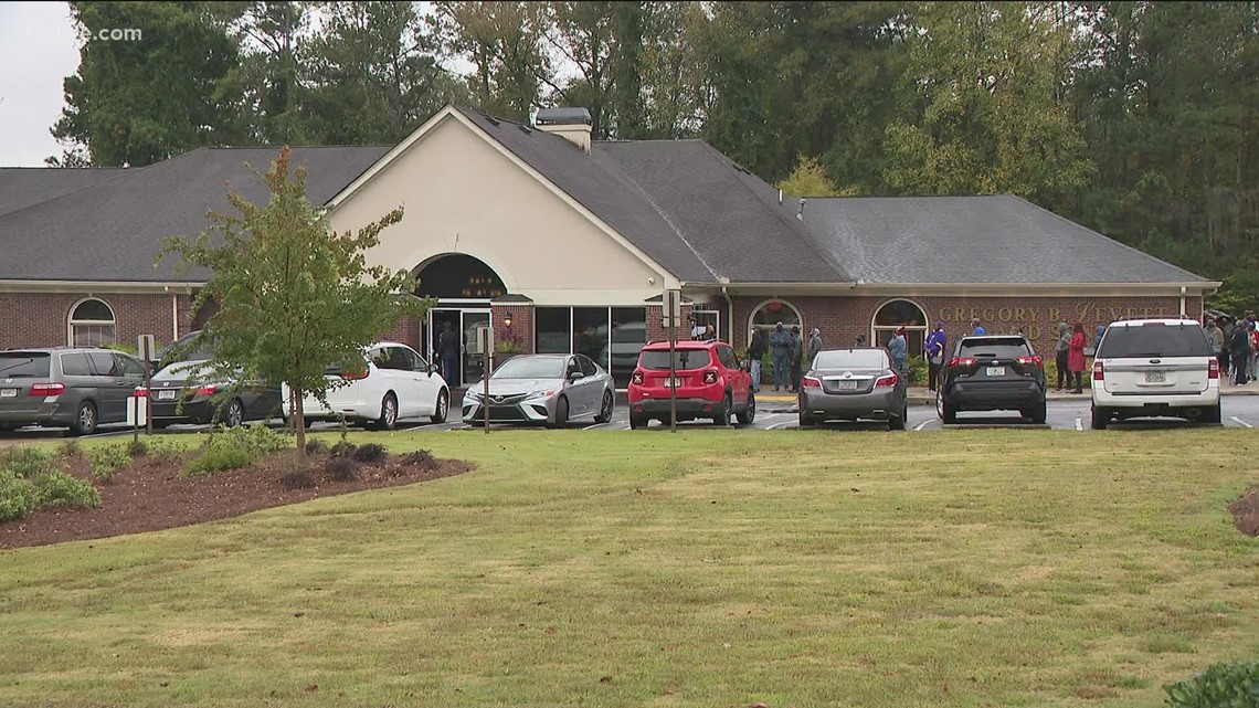 Hundreds say final farewell to Jovita Moore | 11alive.com