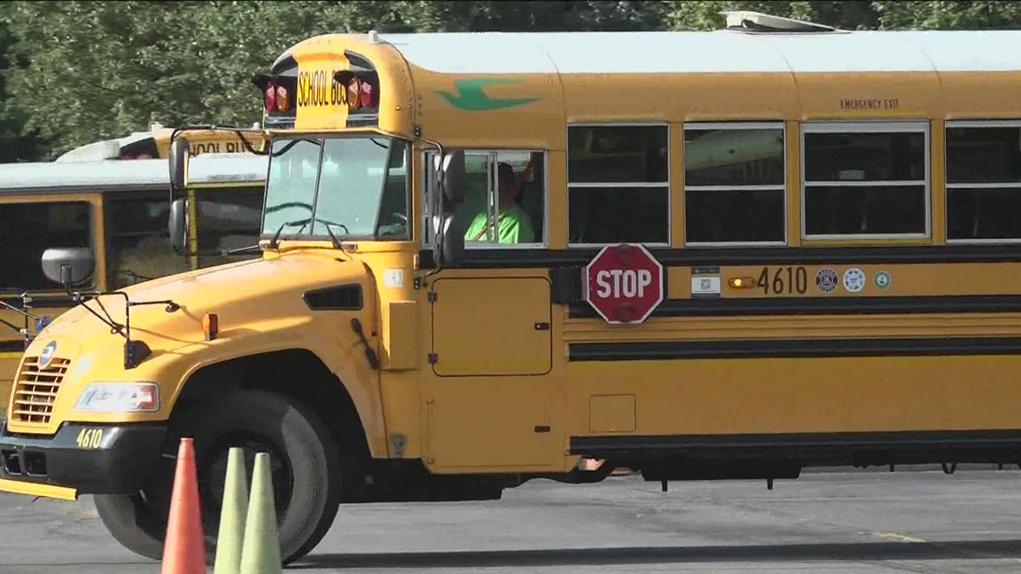 school-bus-laws-in-georgia-when-you-can-pass-11alive