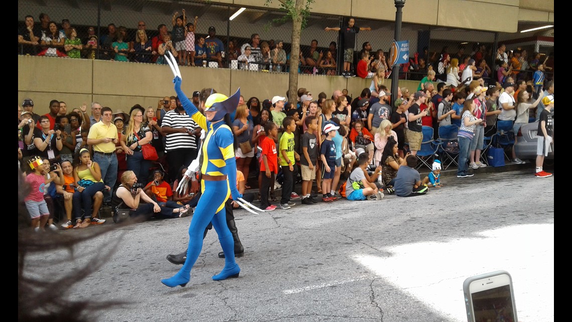 9/11 costume at Dragon Con depicts dolls jumping from buildings ...
