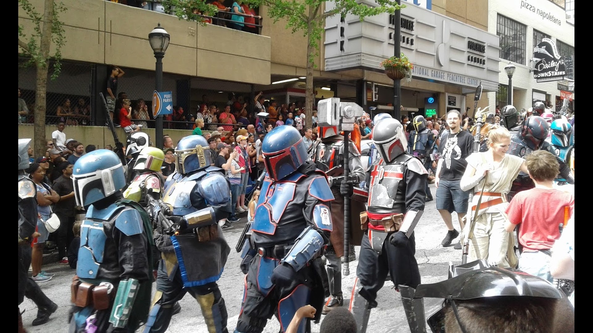9/11 costume at Dragon Con depicts dolls jumping from buildings ...
