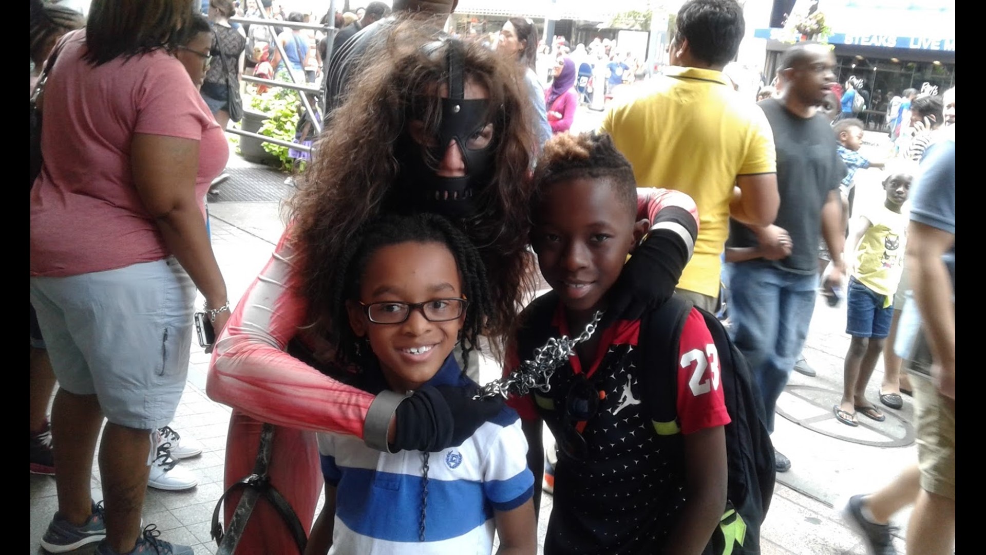 9/11 costume at Dragon Con depicts dolls jumping from buildings ...