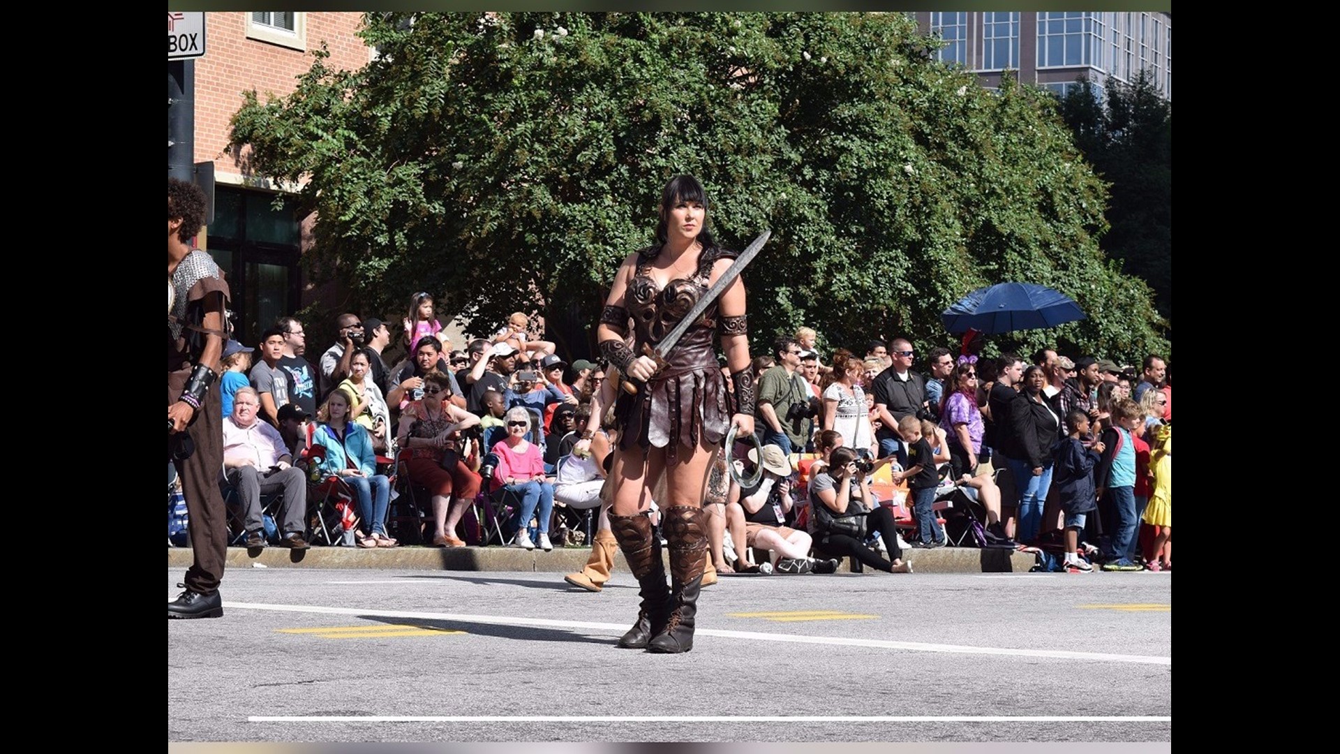 9/11 costume at Dragon Con depicts dolls jumping from buildings ...