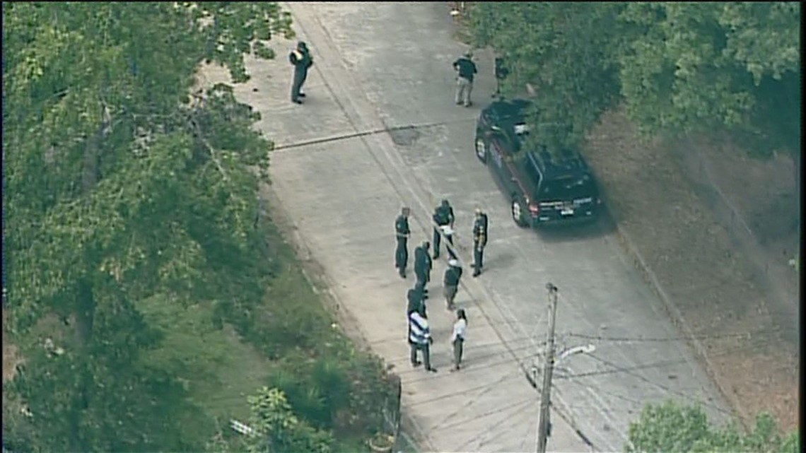 Police investigate after man is shot in Northwest Atlanta | 11alive.com
