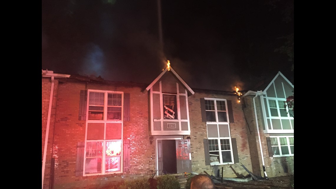 PHOTOS: Fire rips through DeKalb Co. apartment complex | 11alive.com