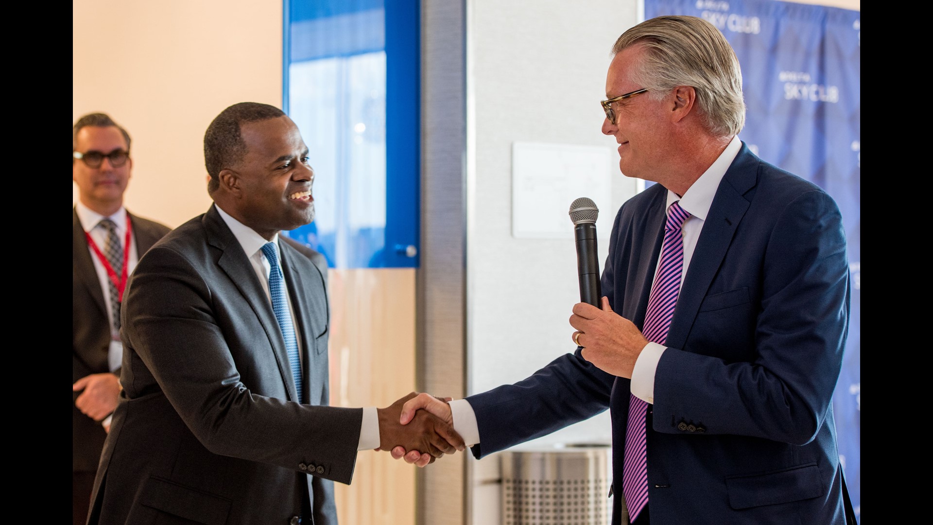 Delta Unveils Flagship Delta Sky Club At ATL Concourse B | 11alive.com