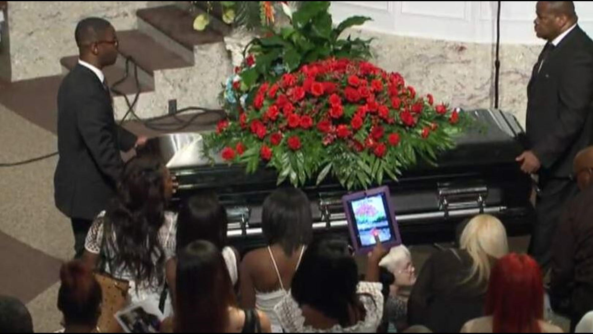 Report: Passengers removed cash from Shawty Lo's body after crash