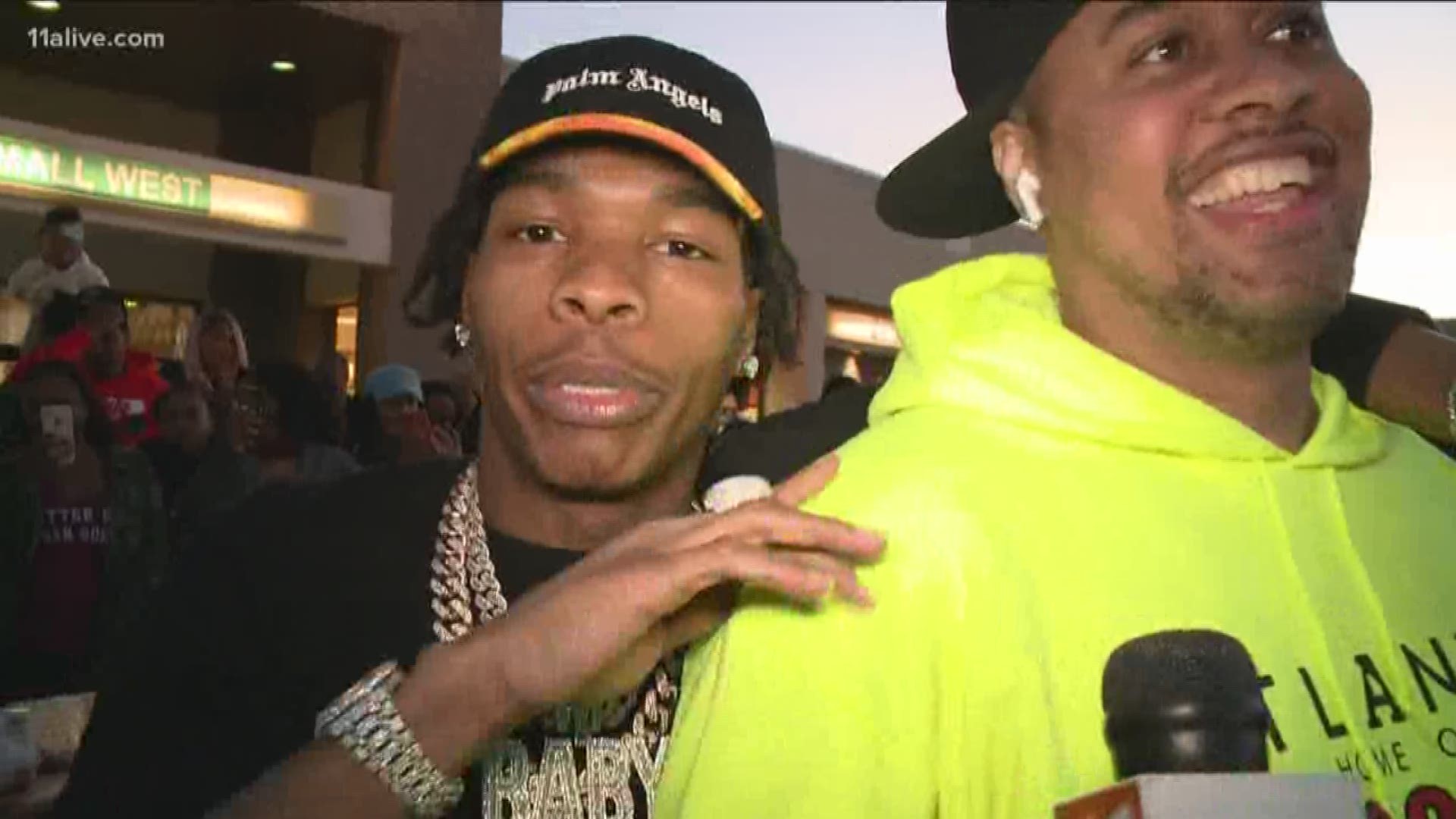Rapper Lil Baby Gives Out Free Cds At West End Mall 11alive Com