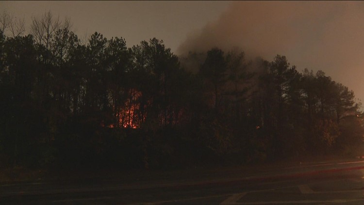 Homeless encampment fire breaks out at Lenox Road overnight