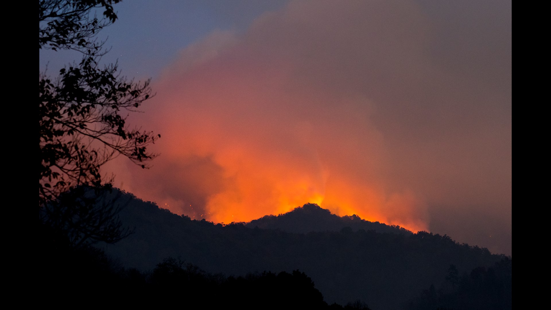 Wildfire spreads across nearly 20,000 acres in N.