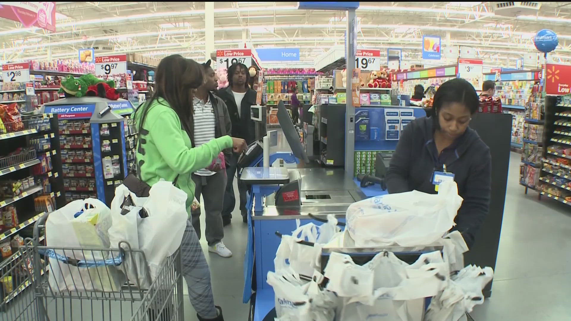 Walmart will open up a site of the old store in Vine City as a neighborhood market.