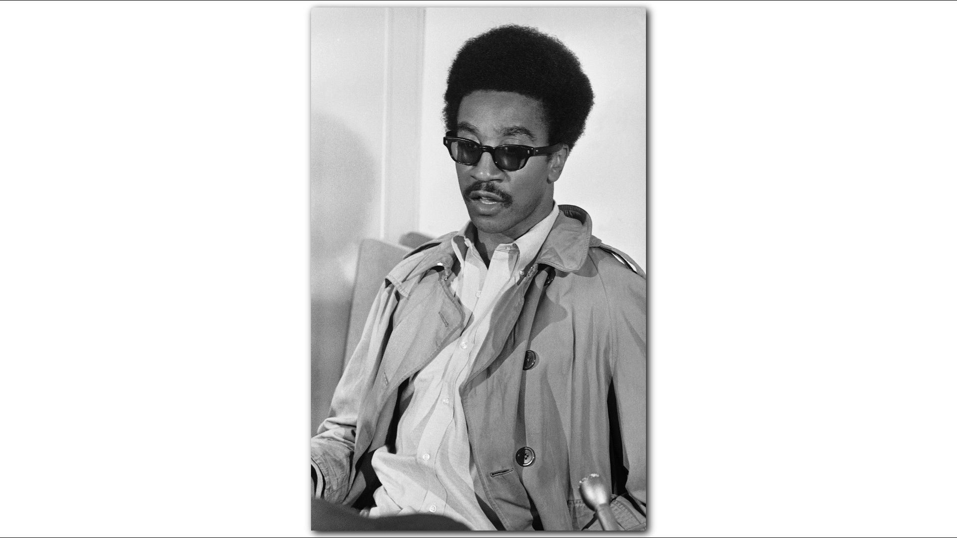 h rap brown        
        <figure class=